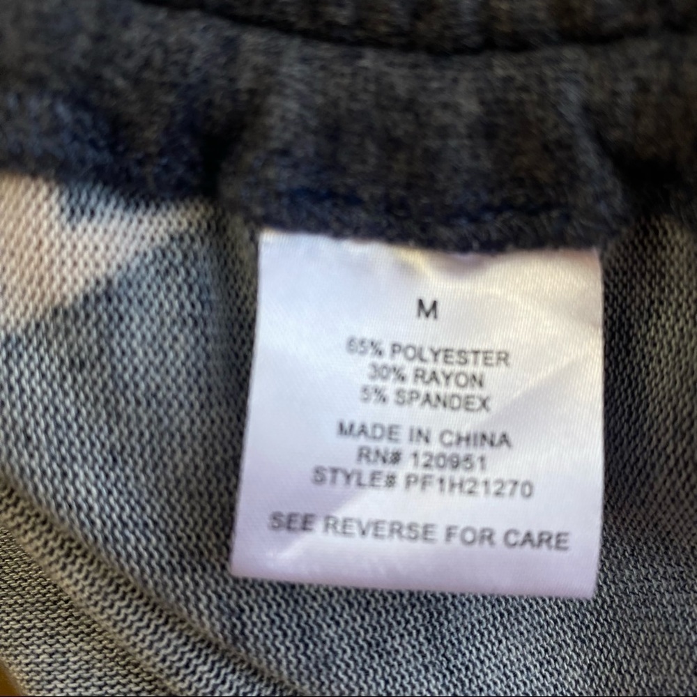 Girl Cozie by Pink Rose Hoodie Sweater Navy Light Bolt  Design Sz M - Picture 11 of 14